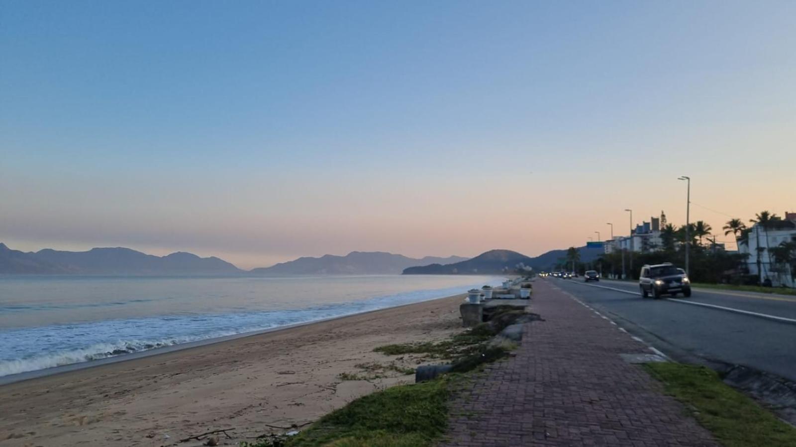 Apartamento Vista Lateral Para Praia - Excelente Localizacao - Apsol&Mar Caraguatatuba Εξωτερικό φωτογραφία